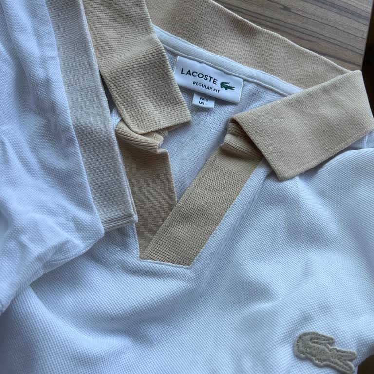 Lacoste Tişörtünün Sadece Kollarındaki Renk Atması Üretim Hatası Olarak Değerlendirilmeli