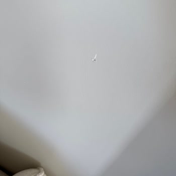 Enza Home Kurulum Ekibi Evimdeki Duvar Ve Fayanslara Zarar Verdi, Ürünler Kırıldı