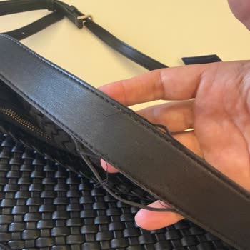Valentino Çantamda Kısa Sürede Bozulma Ve Bilgilendirme Eksikliği