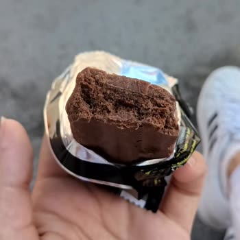 Eti Browni Intense Ürününde Renk Değişikliği Ve Aşırı Acı Tat