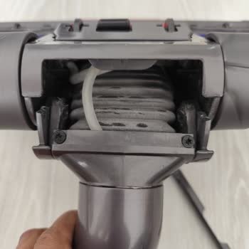 Dyson Süpürge Başlığı Kırıldı Ve Çekim Gücü Azaldı