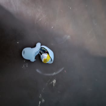 Xiaomi Buds 6 Play Pil Şişmesi Ve Patlama Riski