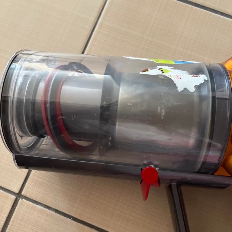 Dyson V15 Kırmızı Halkanın Kendiliğinden Çıkması Garanti Talebi