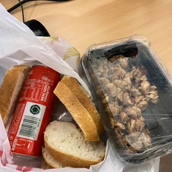 Makarna Lab Barbekü Soslu Tavuk Porsiyonu Son Derece Azdı