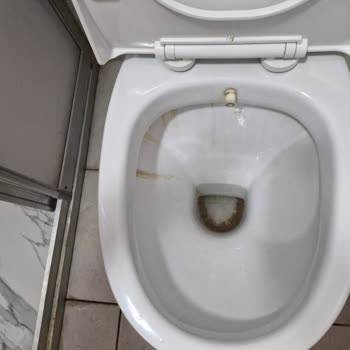 Bodrum Otelinde Hijyen Sorunu, Karafatma Ve Kötü Yemek