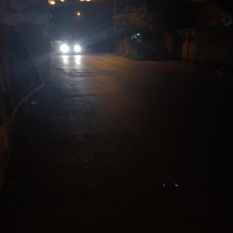 İpek Yolu Üç Evler Caddesinde Hız Sınırlama Ve Kasis Yokluğu Güvenliğimizi Tehdit Ediyor