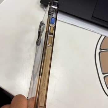Şeffaf Telefon Kılıfının Hızlı Sararması Ve İade Talebi