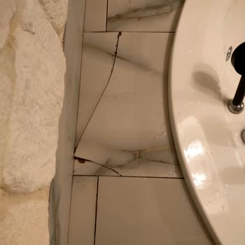 Köşk Butik Hotel’de Hijyen Ve Güvenlik Sorunlarıyla Yarım Pansiyon Ücretine Karşı Çıktım