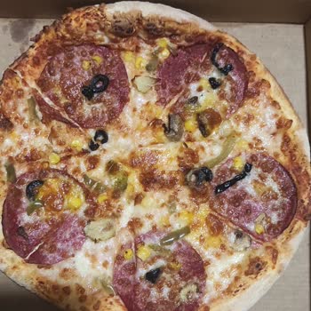 Pastırmasız Soğuk Pizza, Katılaşmış Peynir Ve Telafi İsteği