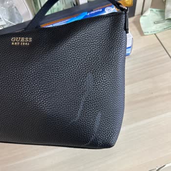 Yeni Guess Tote Çantada Silinemeyen Lekeler Ve Cevap Almama