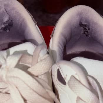 Reebok Ayakkabısında Kısa Sürede Astar Soyulması Üretim Hatası İddiası Reddedildi