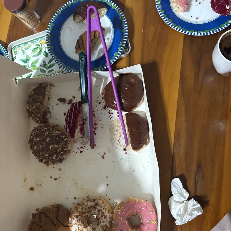 Krispy Kreme Özdilek Şubesinde Bozulmuş Donutlar Mide Bulantısı Ve Kusma