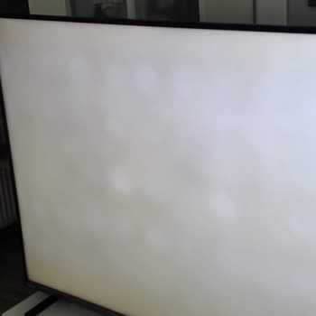 Garanti Sürecindeki TV Ekran Problemi Çözülmedi, Ürün Değişimi İsteniyor