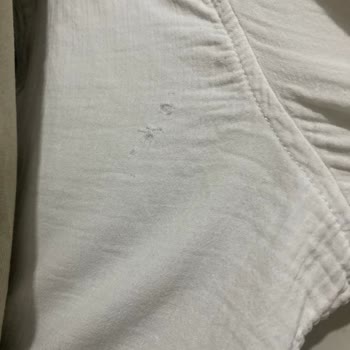 Domol Leke Çıkarıcı Kıyafet Ve Tekstil Üzerinde Ağarma Ve Yıpranma Yarattı