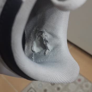Hepsiburada'da Ayıplı Adidas Ayakkabı İçin Garanti Süresi İhlali