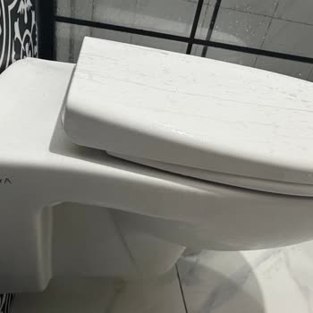 Vitra Asma Klozette Sürekli Sarı Leke Ve Düzensiz Sifon Sorunu, Garanti Yardımı Bulunmadı