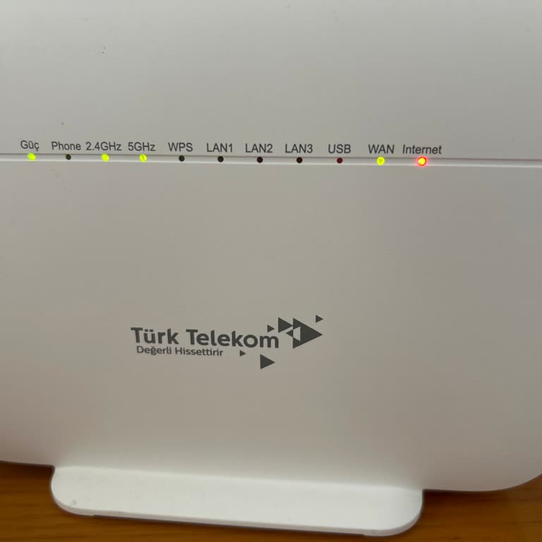 Türk Telekom Ev İnterneti Sürekli Kesiliyor, Çocukların Eğitimini Zedeliyor