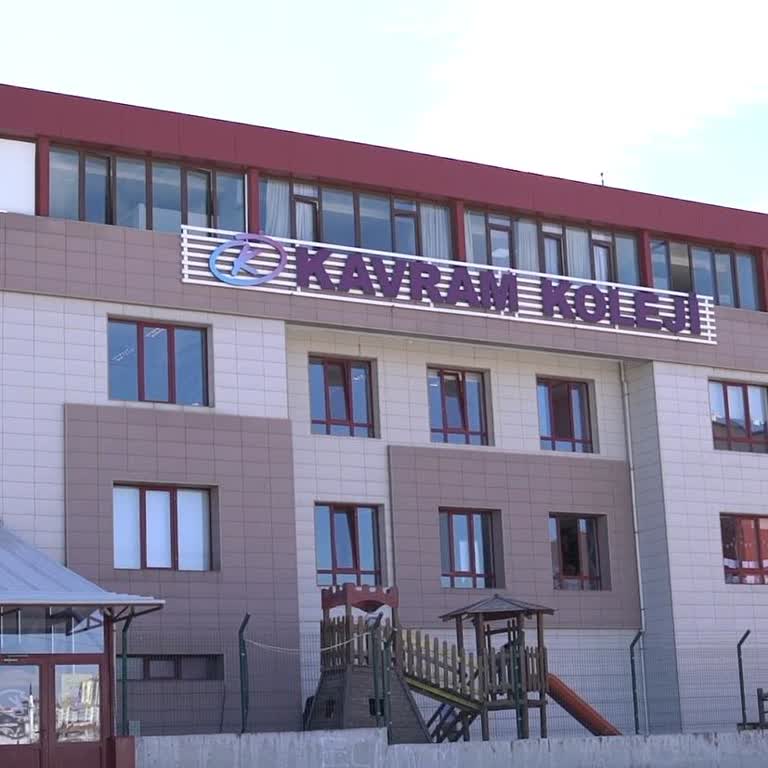 Kavram Koleji'nde Çocuğun Alınması Ve Geciken 18.000 TL İadesi
