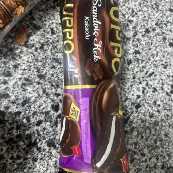 Migros Edremit’te Bozulmuş Ve Kötü Kokulu Kakaolu Sandviç Kek