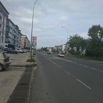 Ordu Ünye'de Yaya Geçidi Ve Üst Geçit Eksikliği Güvenlik Riski Yaratıyor