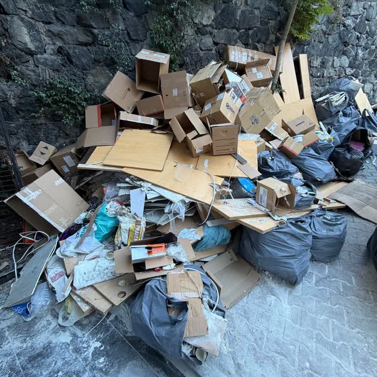 Kağıthane Belediyesi Moloz Ve Atık Alımında Uzun Gecikme