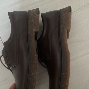 Derimod Mağazasında Yanlış Çift Verildi, Sağ Ayakkabı Talebine Süre Kısıtlaması