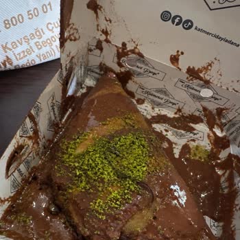 Hijyenik Olmayan Tatlı Ve İade Talebimin Reddedilmesi