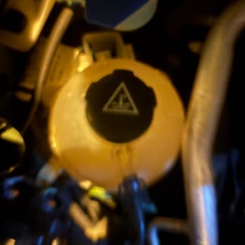 Peugeot Yetkili Serviste Soğutma Sıvısı Kapağı Açık Bırakıldı, Motor Aşırı Isındı