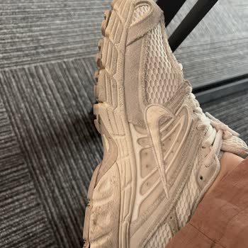 Nike Ayakkabısının Tabanı Açıldı, Güvenlik Riski Nedeniyle Garanti Reddi