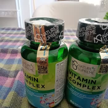 Süre Geçmiş Vitamin Ürünü Ve Şok Mağaza Müşteri Temsilcisinin Saygısız Tutumu