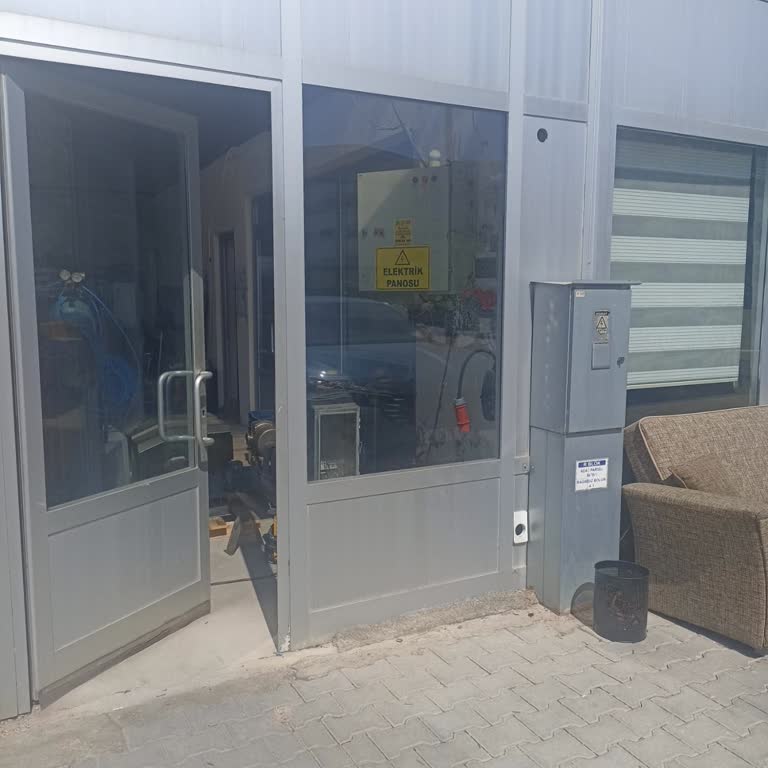 Ürün Elektrik Panosunun Üstüne Bırakıldı, Teslim Edilmedi Ve Yanıt Yok