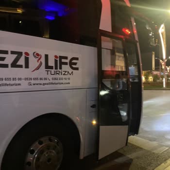 Gezione Turunda Eski Otobüs Ve Temizlik Sorunları Nedeniyle Geç Geliş