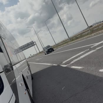 Aynı Koltuk Dört Kişiye Satıldı, İki Saat Gecikme Ve Kaba Hizmet