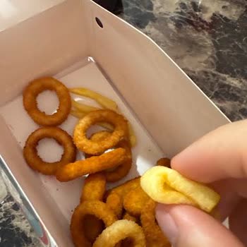 Kalitesiz Ve Hijyenik Olmayan Burger Şikayetim
