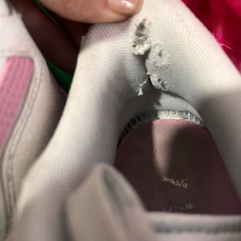 Deichmann'dan Aldığım Puma Ayakkabısında Çıkan Tel Nedeniyle Yaralanma Ve Değişim Reddi