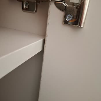 Vivens Dolapta Kapak Şişmesi Ve Tekrarlayan Servis Sorunu