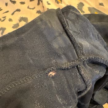İlk Yıkamada Dikişleri Açılan Pantolon İçin Para İadesi Talebi