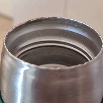 Penguen Avcı Termosunun Metal Ağız Kısmı Hatalı Ve Kapağı Çıkıyor, İade Talebi