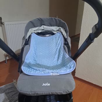 Kırılan Tutma Barı Nedeniyle Bebek Arabası Kullanılamaz Ve Garanti Cevapsız