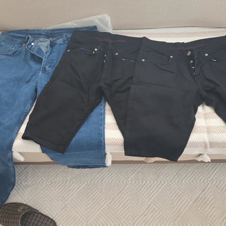 @modagiyim_11 Sipariş Edilen Dört Pantolonun Üçü Yanlış Modelde Ve Eksik Gönderildi