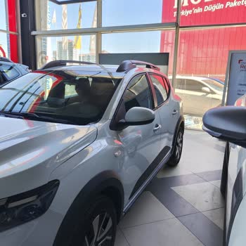 Ayıplı Dacia Sandero Stepway’da Kaput Ve Çamurluk Sorunları, Sorumluluk Reddi Ve Değişim İsteği