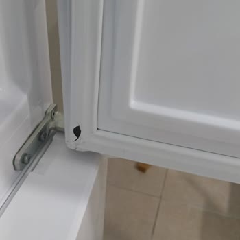 Sankopark Samsung Şubesinden Gelen Hasarlı Buzdolabı İçin Değişim Talebi