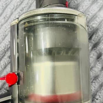 Dyson Süpürge Toz Haznesinde Çatlak Sorunu Ve Ücretsiz Değişim Talebi