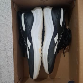 Reebok Ayakkabısında Tek Çift Boyut Küçülmesi Değişim Ve İade Talebi