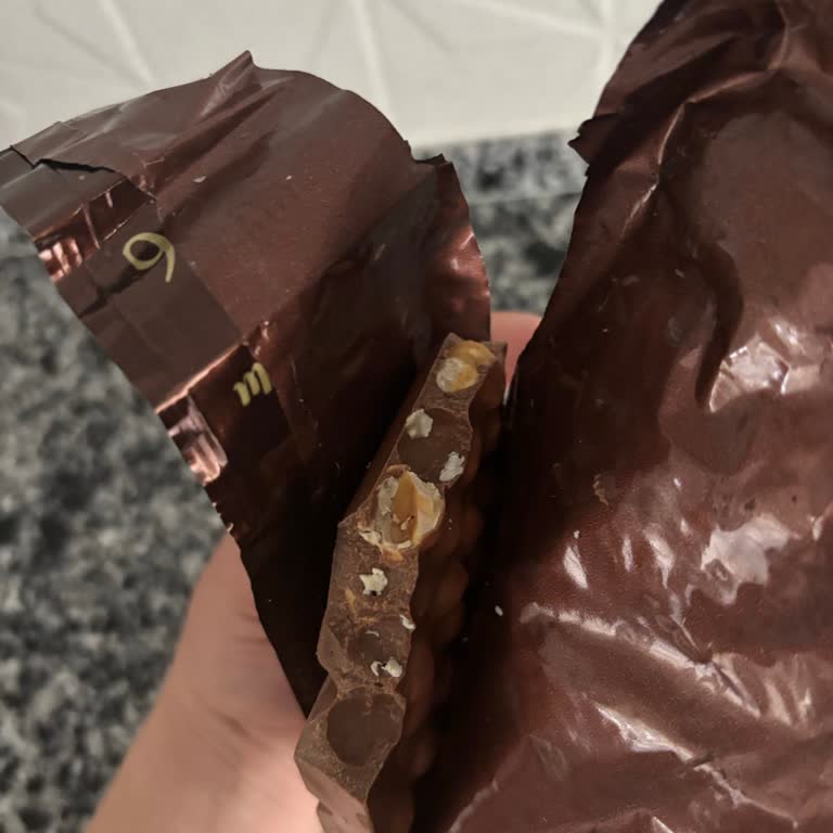 Migros Çikolatasındaki Bayat Fındık Şikayeti Ve Para İadesi Talebi