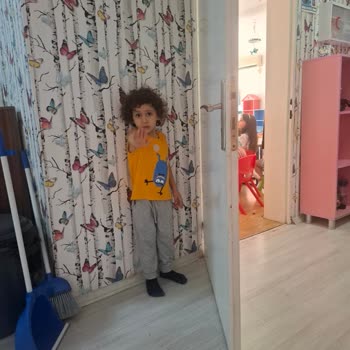 Öğretmen Çocuğumu Sınıf Dışında Yalnız Bıraktı, Okula Gidemedi