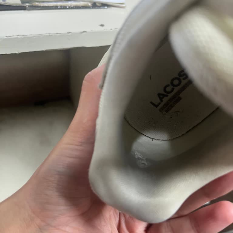 Kısa Sürede İç Yırtı Oluşan Lacoste Ayakkabı İçin Garanti Reddi Ve Değişim Talebi