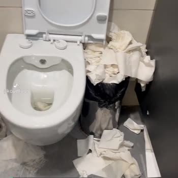 Ankara Etlik Şehir Hastanesi Etlik Tuvalet Hijyeni Rezaleti