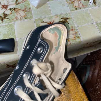 Ayıplı Converse Ayakkabı Açıldı Ve Renk Verdi, İade Talep Ediyorum