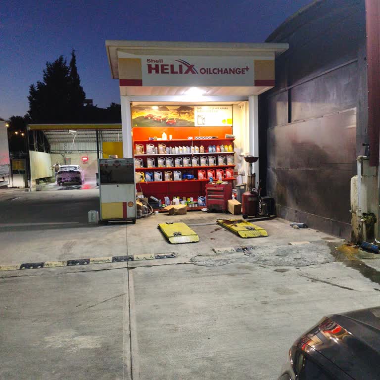 Shell Subaşı İstasyonunda Yağ Değişimi Personeli Yok Müşteriler Boşa Yönlendiriliyor